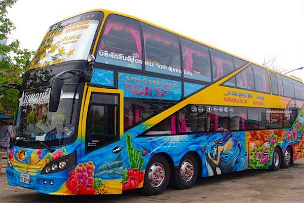 תמונת אוטובוסים בתאילנד