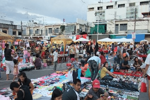 תמונת שוק מקומי בקראבי